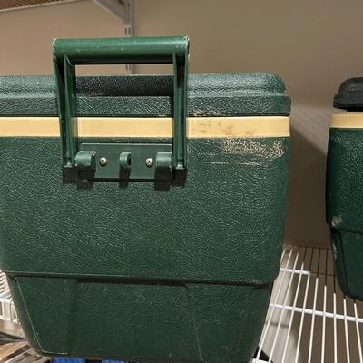 Lot of 2 Vintage Igloo Coolers + Igloo Wheelie Cool