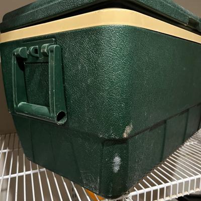 Lot of 2 Vintage Igloo Coolers + Igloo Wheelie Cool