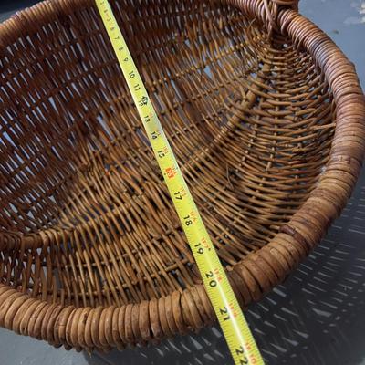 Big Lot of Baskets - Various Styles & Sizes