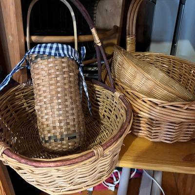 Big Lot of Baskets - Various Styles & Sizes