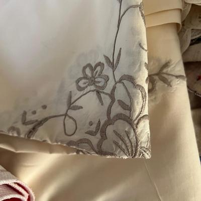 Big Lot Vintage Table Linens - Lace, Embroidered, Tattings