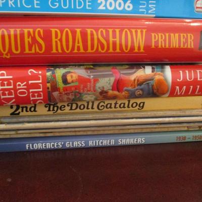 Antiques & Collectibles Guide Books #9