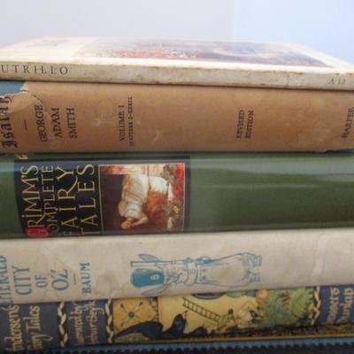 Variety Of Books Several Authors Andersen's Fairy Tales The Emerald City Of Oz