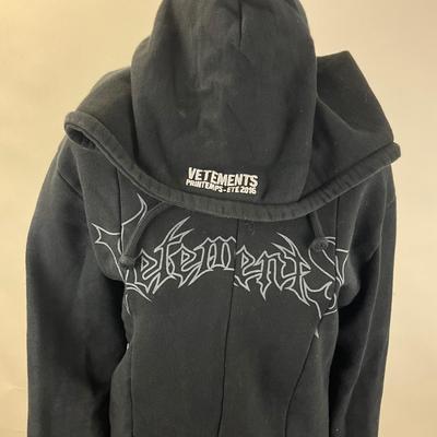 270 Vetements SS16 OG Reconstructed Split Metal Logo Hoodie