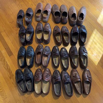 Lands’ End, Johnston & Murphy, and More Men’s Dress Shoes (GB-DZ)
