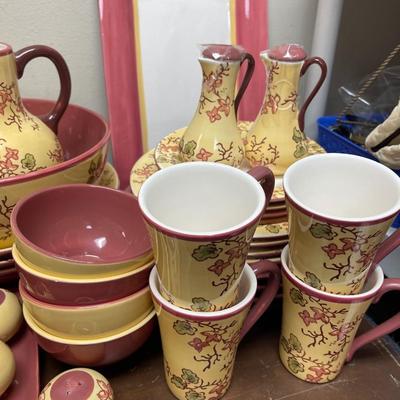 Large Ceramic Pottery set of Royal Doulton Blossom cream & rose