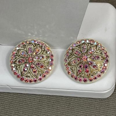 Vintage White glass and pink rhinestone clip earrings