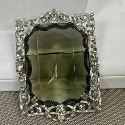 Large glass stone Sarah Coventry Brooch