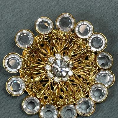 Clear Austrian Crystal stone Pin