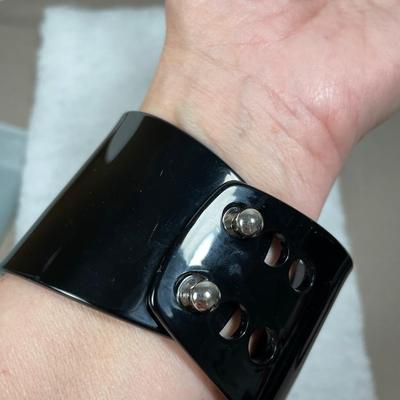 Wide bracelet with rhinestones