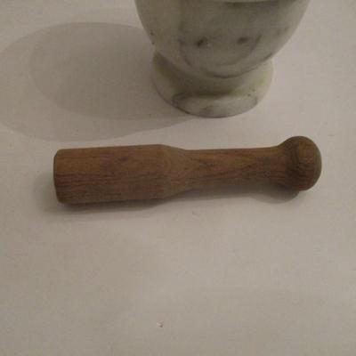 Marble Mortar & Wooden Pestle Spice Grinder