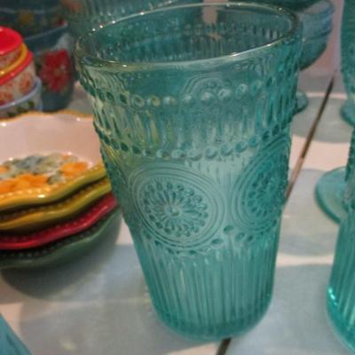 50+ Pieces Of The Pioneer Woman Stoneware Set