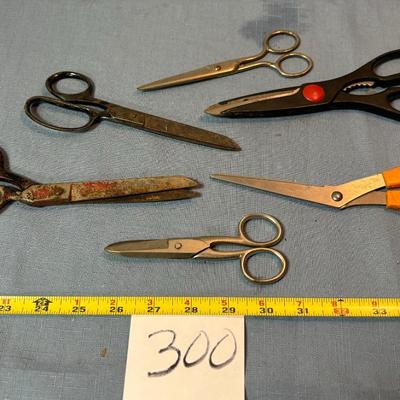Scissor Lot