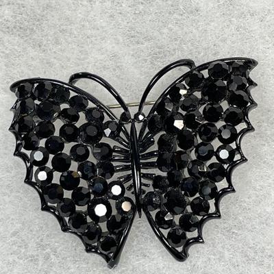 Lisner Black butterfly pin