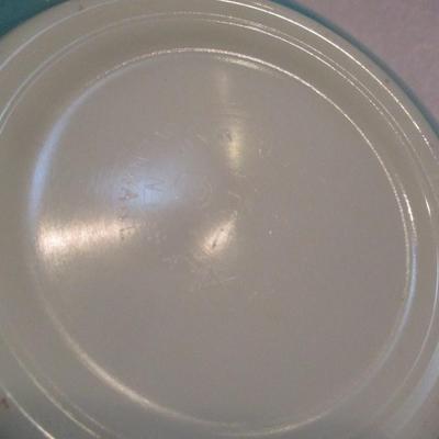 Pyrex Turquoise Scroll 443 2-1/2 qt Cinderella Bowl
