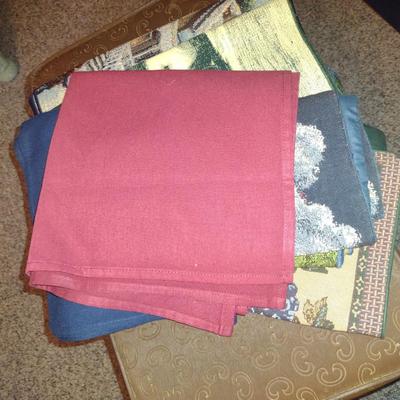 Collection of Linens- Includes Table Linens (Placemats and Runners)