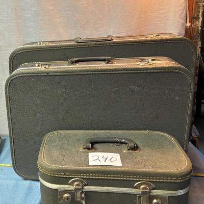 Suitcase Set