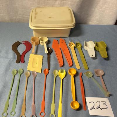 Tupperware Lot