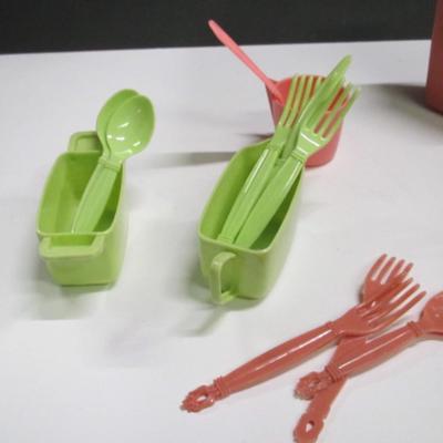 Vintage Worcester Toy Company Plastic Dishes