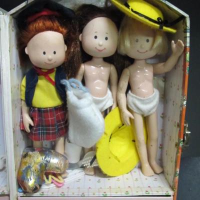 Vintage Madeline Toy Dolls With Accessories & Playset Doll House