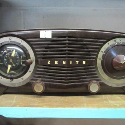 Vintage Zenith Clock Radio