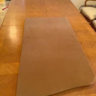 Beautiful Kitchen and Dining Room Table and Chairs
