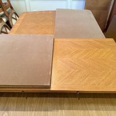 Beautiful Kitchen and Dining Room Table and Chairs