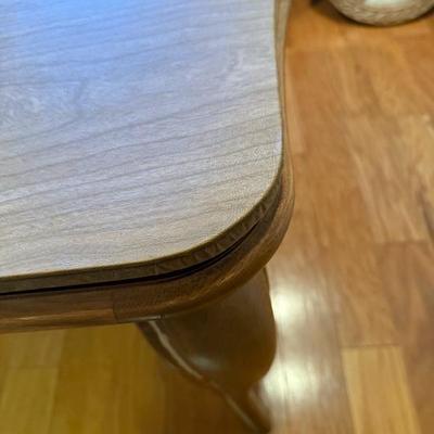 Beautiful Kitchen and Dining Room Table and Chairs