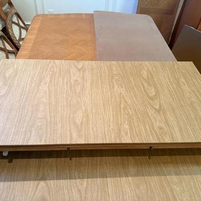 Beautiful Kitchen and Dining Room Table and Chairs
