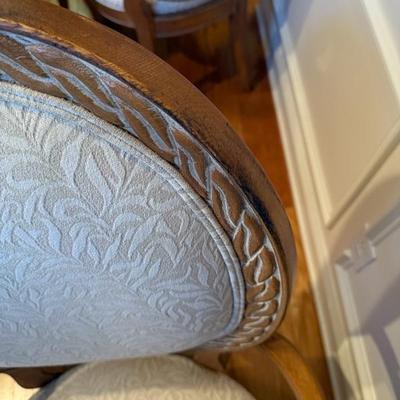 Beautiful Kitchen and Dining Room Table and Chairs
