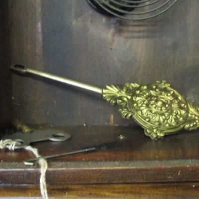 Sessions Mantle Clock With Key