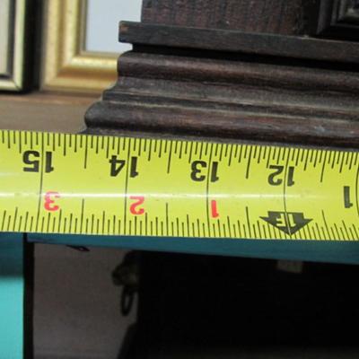 Antique Parlor Kitchen Mantle Clock