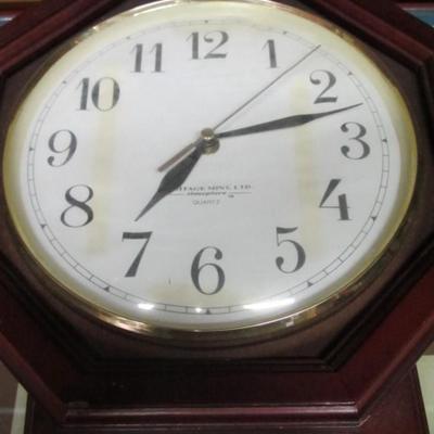 Battery Operated Regulator Quartz Wall Clock