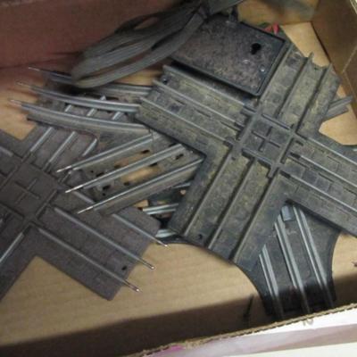 Lionel Corp Track Pieces No. 1024