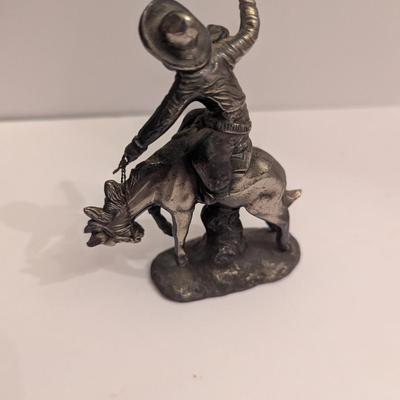 The Round Up "Leter Buck" Figure