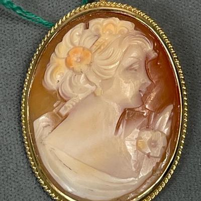 14K Gold Italian carved shell Cameo Pin/pendant