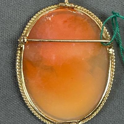 14K Gold Italian carved shell Cameo Pin/pendant