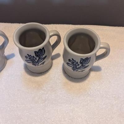 Vintage Pfaltzgraff Yorktown Tulip Mugs 282Y
