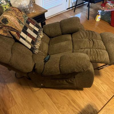 Massage Lift Chair with Remote & Heat Setting