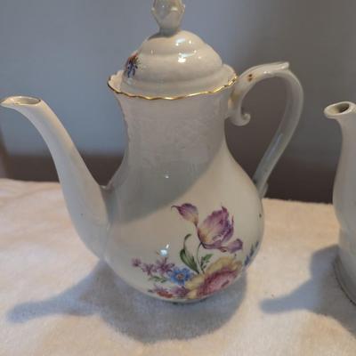 Bavaria Schumann Arzberg & Winterling Bavaria Germany Roslau Teapots