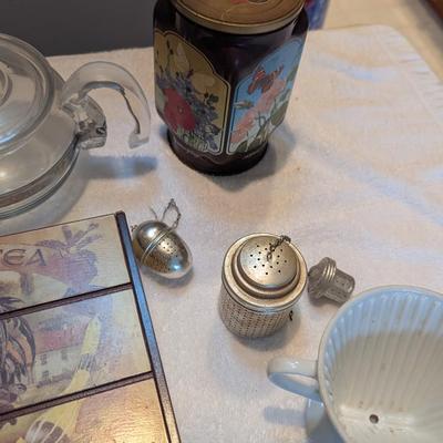 Coffee & Tea Accessorizes USA & Pyrex Pots