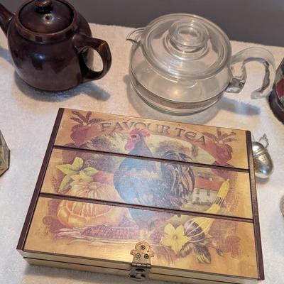 Coffee & Tea Accessorizes USA & Pyrex Pots