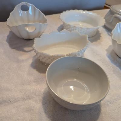 Sheffield Bowls Milk Glass Hobnail Bowls