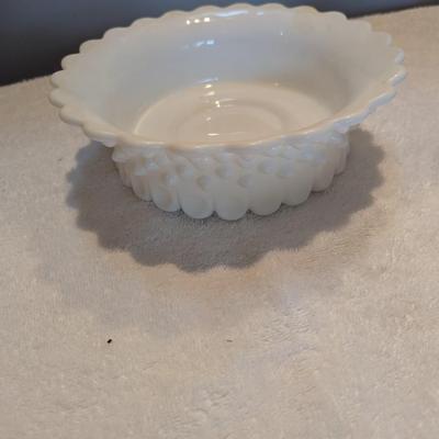 Sheffield Bowls Milk Glass Hobnail Bowls