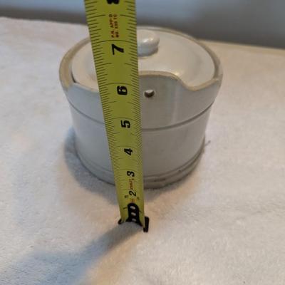 Pfaltzgraff Yorktowne Salt Box & Lid