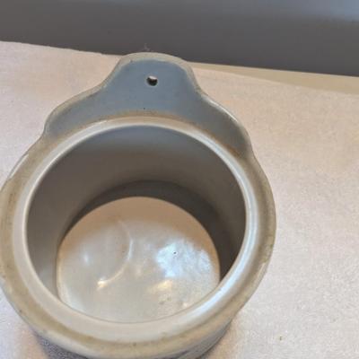 Pfaltzgraff Yorktowne Salt Box & Lid