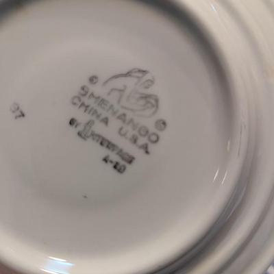 Shenandoah China & Willow Ware Royal China Underglaze Plates