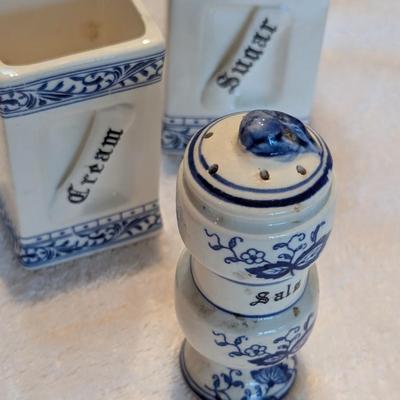 Royal Grafton Homer Laughlin Vintage Blue Onion Shakers Cream & Sugar