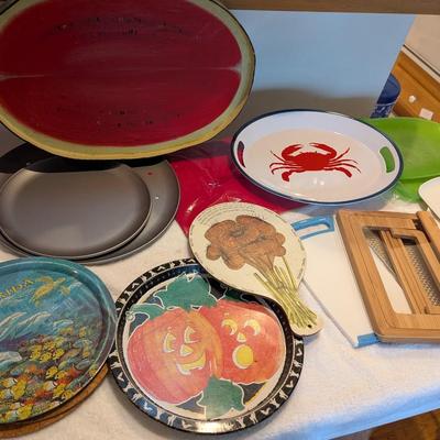 Serving Bowls & Platters