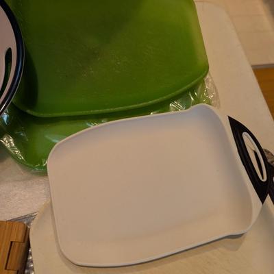 Serving Bowls & Platters
